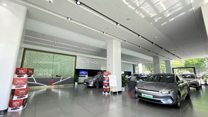 佛山比亚迪盛世新景 领航新能源汽车消费新体验